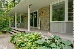 24 THE GRANITE BLUFF Bracebridge