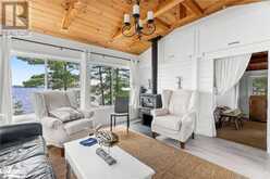 1 HELENA Island Gravenhurst