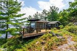 1 HELENA Island Gravenhurst