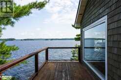 1 HELENA Island Gravenhurst