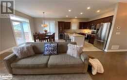 15 MARINE VIEW Drive Collingwood