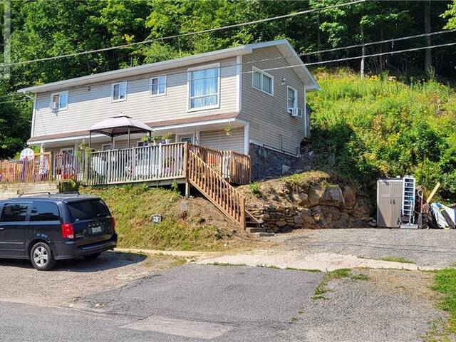 35 LORNE Street S Huntsville Ontario