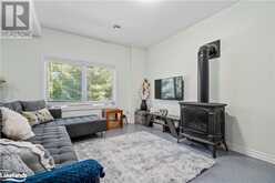 3232 STISTED Road S Sprucedale