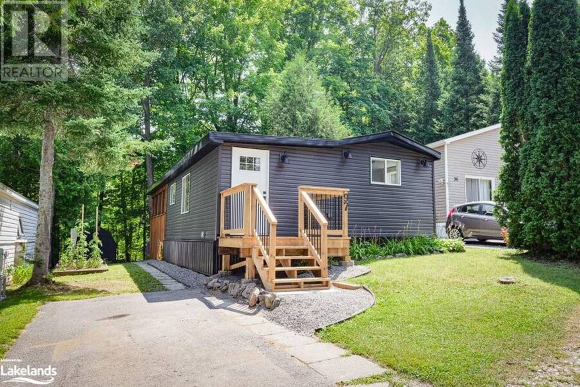 1007 RACOON Road Unit# 97 Gravenhurst