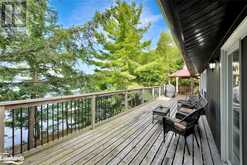 5543 KENNISIS LAKE Road Haliburton