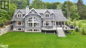 1360 WONDERLAND Road Haliburton