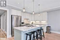 40 TROTT Boulevard Unit# 404 Collingwood