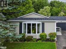 15 PINECONE Drive Bracebridge