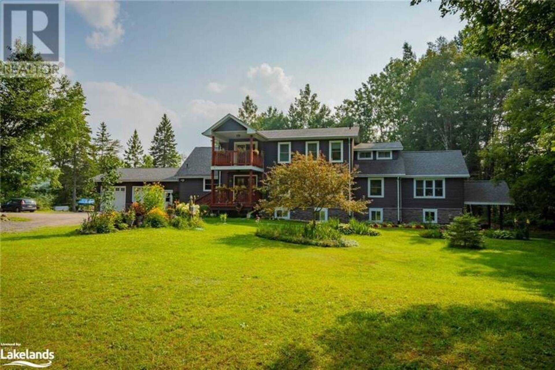 4945 MUSKOKA 117 Road Dorset