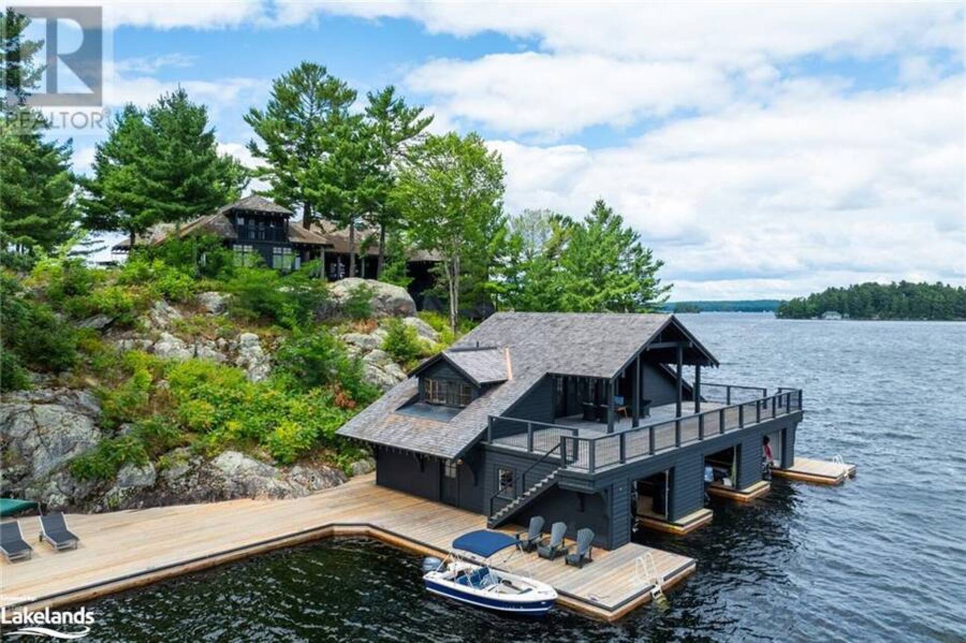 1 ONAWAY ISLAND R21 Muskoka