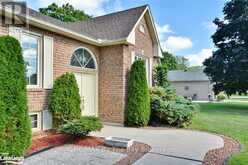 28 FAIRWAY CRESCENT Wasaga Beach