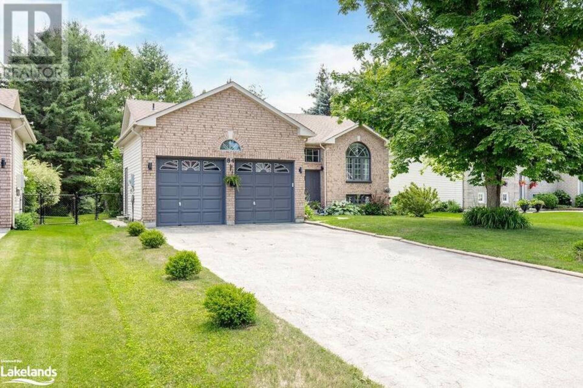 84 SILVER BIRCH Avenue Wasaga Beach