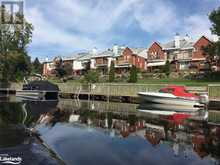 11 SHORELINE DR Bracebridge