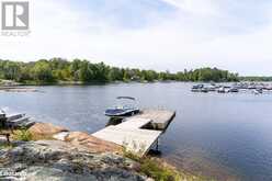 2 ISLAND 860 Honey Harbour