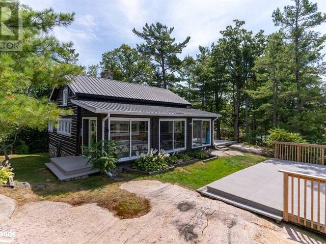 2 ISLAND 860 Honey Harbour Ontario