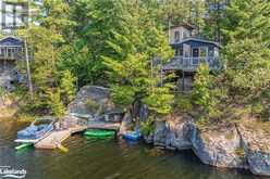 1118 TOMINGAS Road Gravenhurst