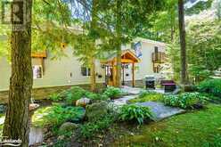 1047 BALMORAL Lane Gooderham