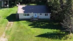 1040 PINECREEK Road S Callander