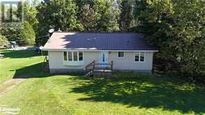 1040 PINECREEK Road S Callander