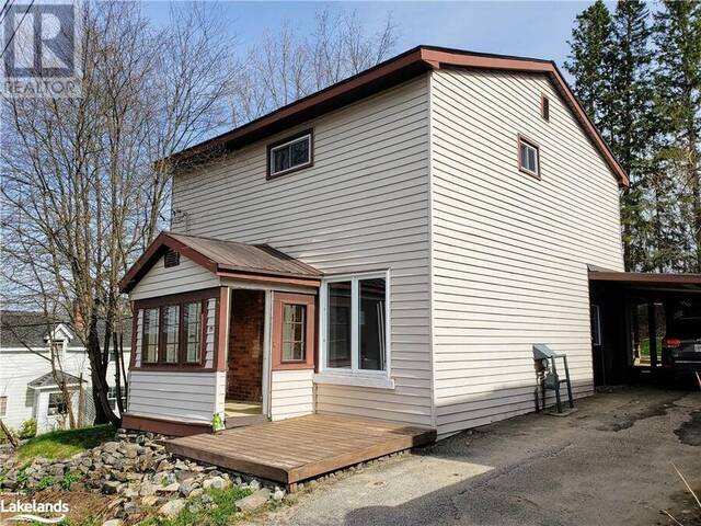 19 LANSDOWNE Street W Huntsville Ontario