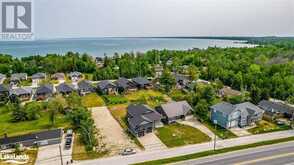 18 LAKESHORE Road Wasaga Beach