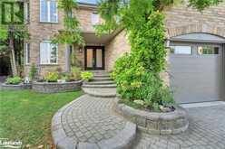 13 MULBERRY Court Barrie