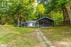 1017 TANAMAKOON Lane Haliburton