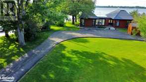 131 PEATS POINT Road Prince Edward County