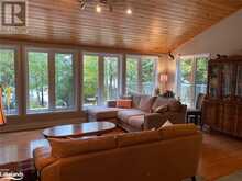 1052 NUTCRACKER Trail Haliburton