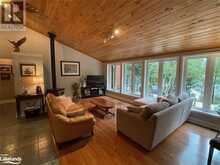 1052 NUTCRACKER Trail Haliburton