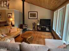 1052 NUTCRACKER Trail Haliburton