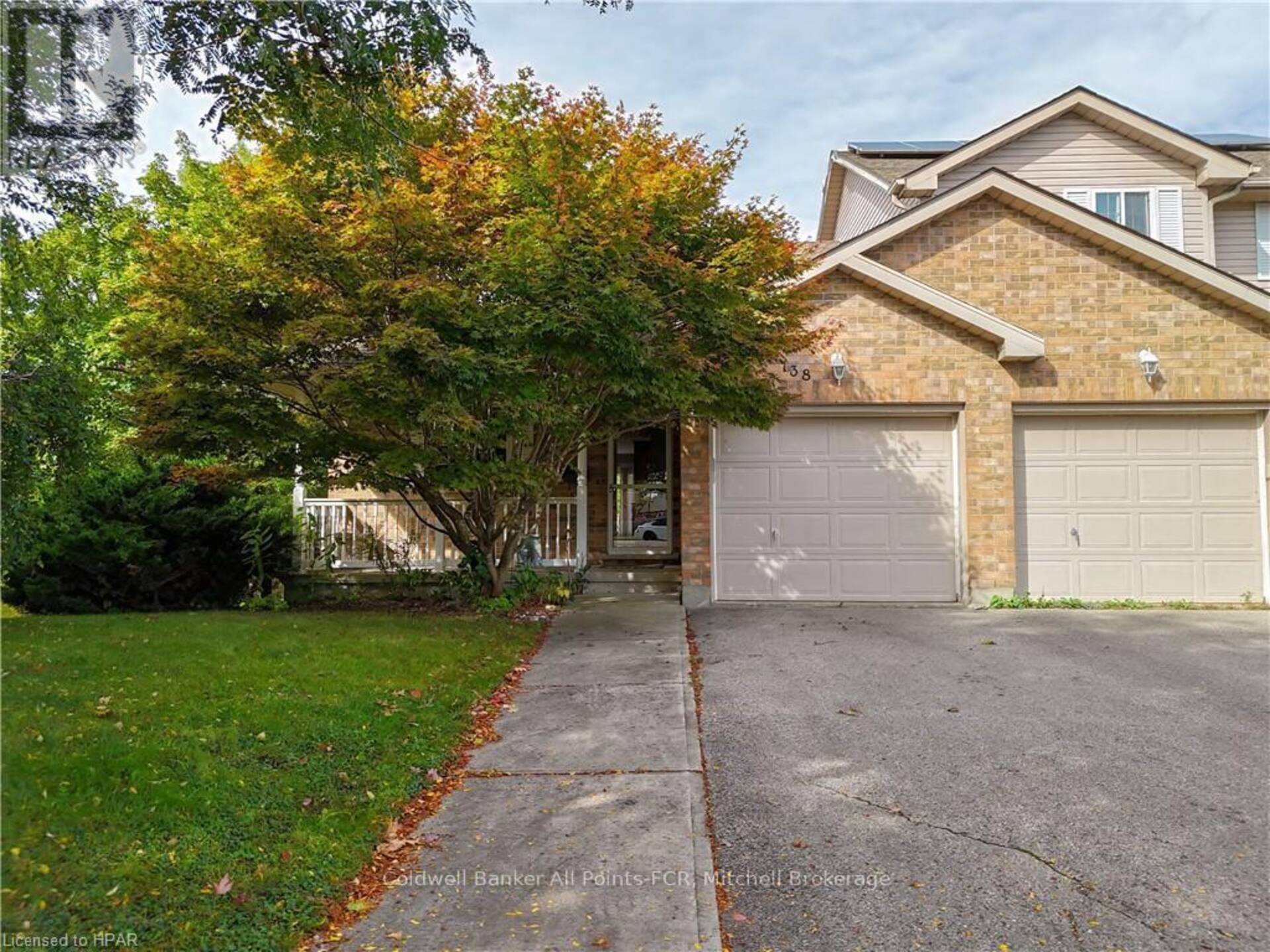 138 ATHLONE CRESCENT Stratford