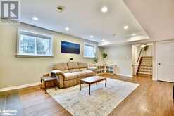 8038 PARK LANE Crescent Washago