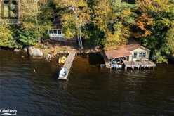 18 HEALEY LAKE The Archipelago