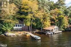 18 HEALEY LAKE The Archipelago