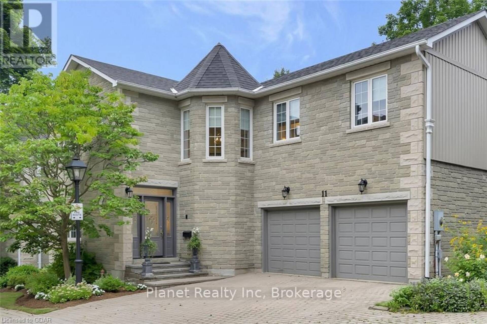 11 - 25 MANOR PARK CRESCENT Guelph