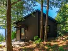 27 PLAYFAIR ISLAND Seguin