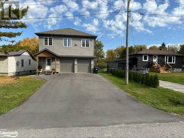 37 ASH Street Waubaushene Ontario