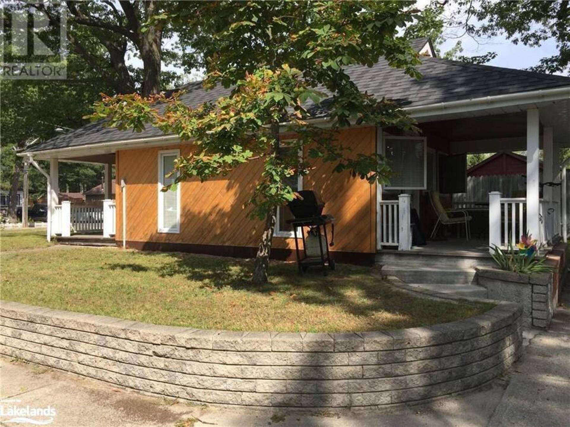 1055 MOSLEY Street Wasaga Beach