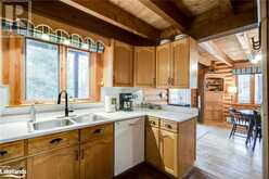 30 MCVITTIE Island Bracebridge