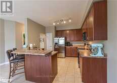 10 REGALIA WAY Barrie