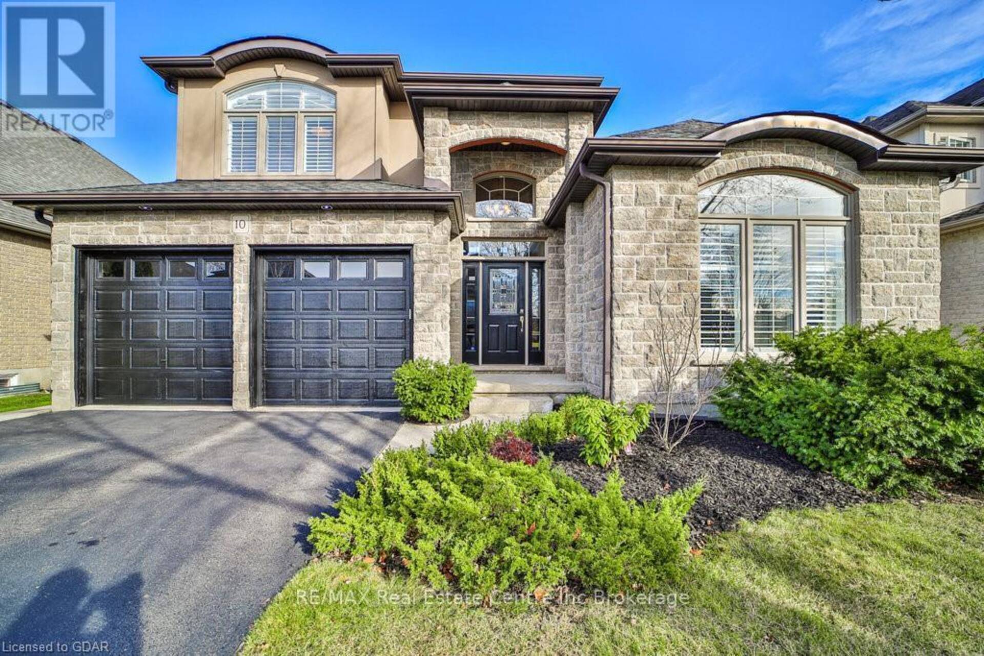 10 BRIGHT LANE Guelph