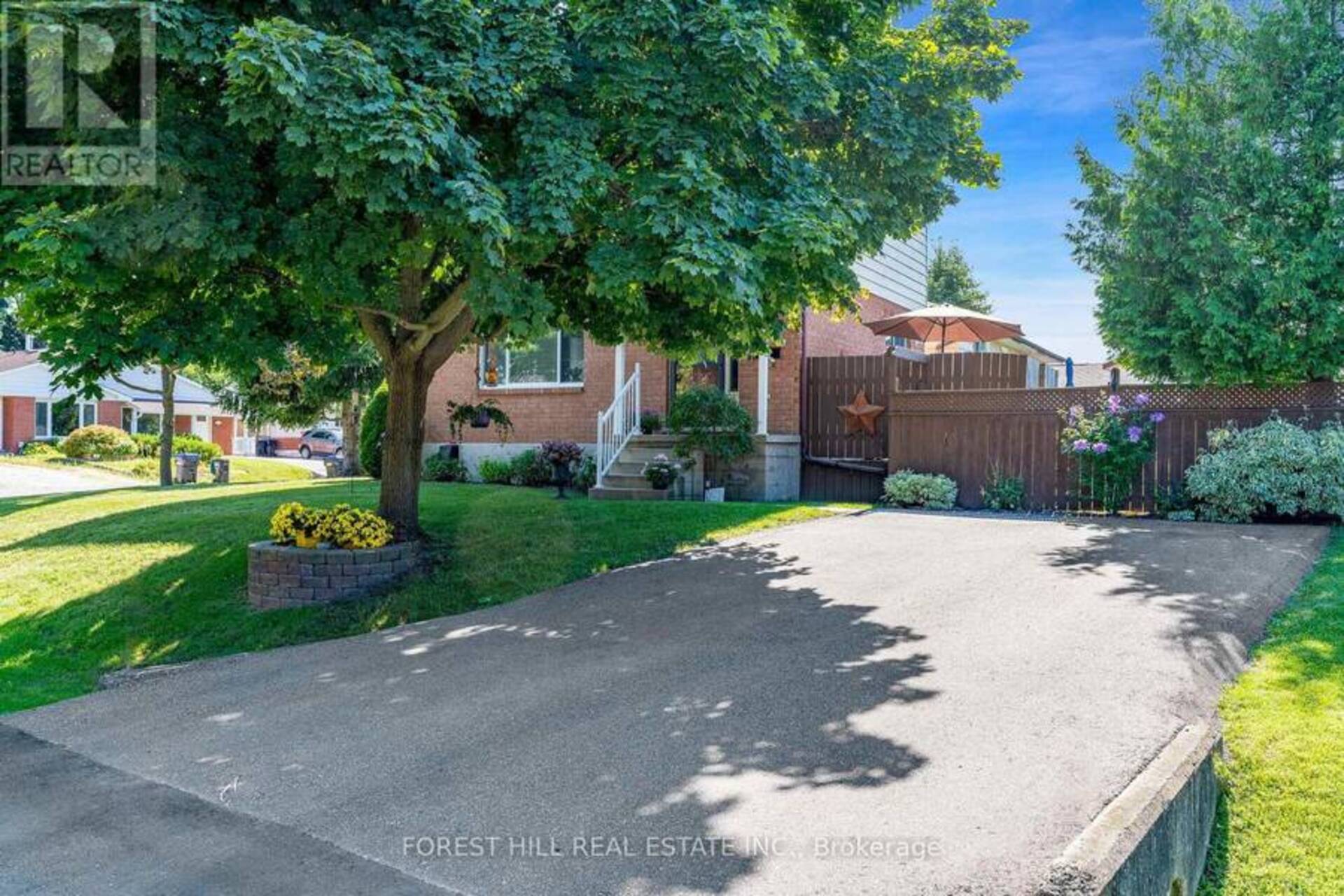 10 LESLIE DRIVE Collingwood