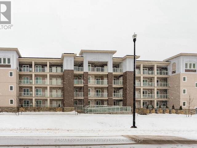 403 - 17 SPOONER CRESCENT Collingwood