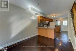 4 ROYALTON LANE Collingwood