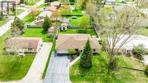 4 DUCHARME CRESCENT Bluewater