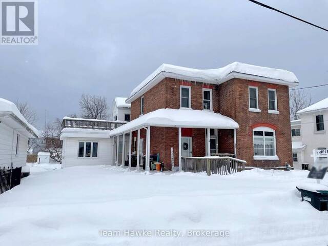 4 MARIA STREET Penetanguishene