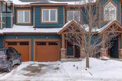 11 WILDROSE TRAIL Collingwood