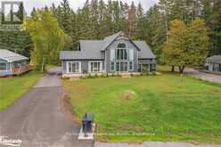 379 SANTAS VILLAGE ROAD W Bracebridge 