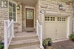 36 - 372 TERRY CARTER CRESCENT Newmarket